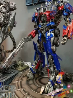 [Pre-Order] HEAT Studio Custom Made Transformers Dark Of The Moon Optimus Prime Statue -Chic Toy Shop 72896cc2a8