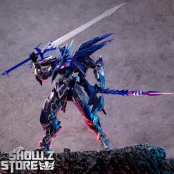 Strange Work 1/20 Frosty Cat Model Kit Clear Version