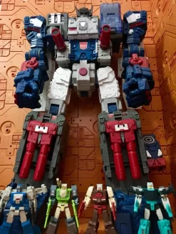 Unique Toys YM04 Palm Collection No Minds & Unhappy Highbrow Apeface -Chic Toy Shop 9292aaf14a 1