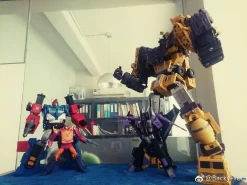 Toyworld TW-C07Y Constructor Devastator -Chic Toy Shop e8b2b5b0d8